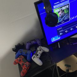 PS4 Slim, 4 DualShock Controllers And Wireless BluetootH Turtle Beach Headset 700, Dual Charger Stand For Controllers( Not The Tv) OBO