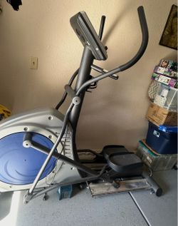 Elliptical exercise machine