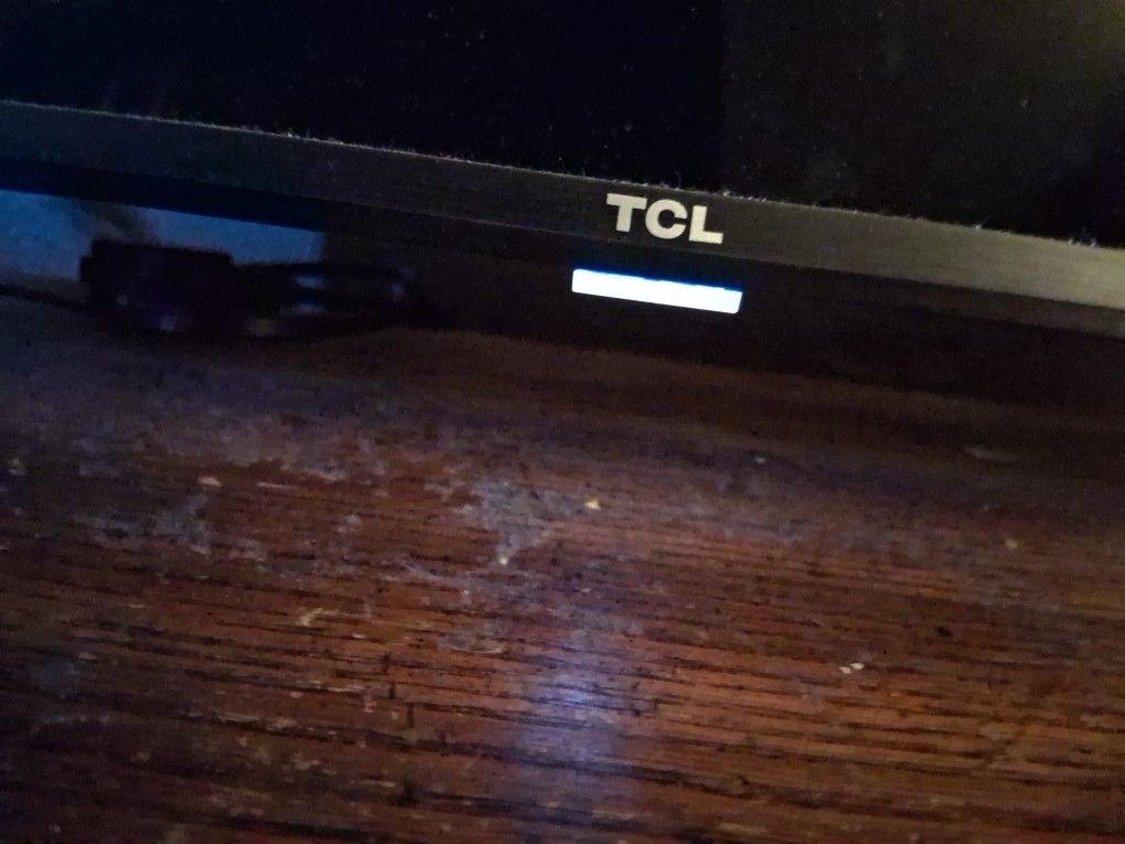 Tcl Roku 43 " In TV 