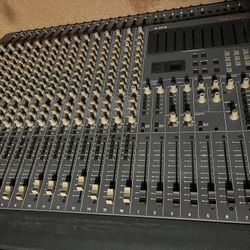 TASCAM mixing Console 16 Channel 
