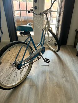 Schwinn Beach Cruiser