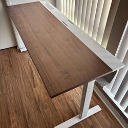 MITTZON Desk 63x24, Walnut Veneer, White Frame