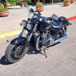 Triumph Thunderbird Storm ABS