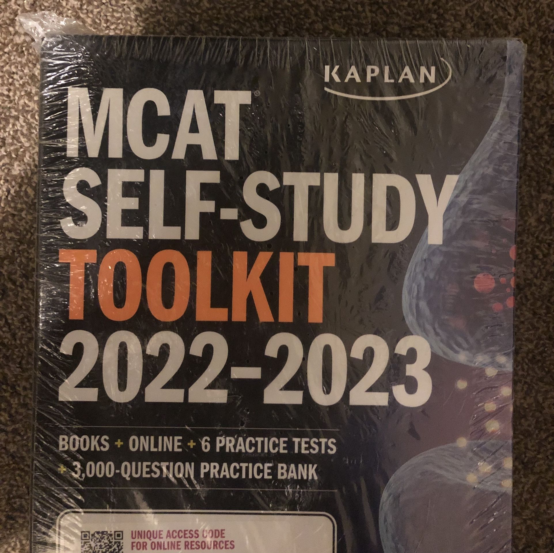 MCAT Self-Study Toolkit 2022-2023: Books + Online + 6 Practice Tests + 3,000-Question Practice Bank (Kaplan Test Prep)