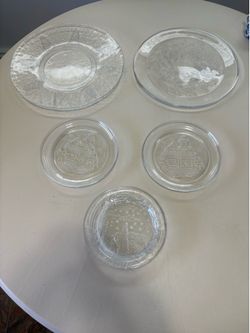 5 Holiday Glass Plates