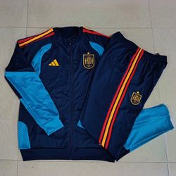 Soccer tracksuits (do Not Pay Before Messaging Me First)