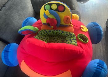 Melissa & Doug Beep-Beep and Play Activity Center Baby Toy