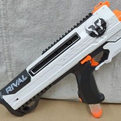 NERF Rival Phantom Corps Helios XVIII-700