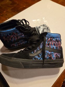 Hi-top shoes