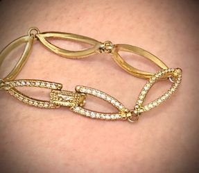 Vintage Dior gold plated. Bracelet