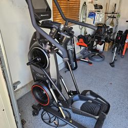 Bowflex M9 Max Trainer Elliptical Machine