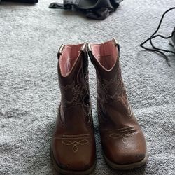 Size 9 cowboys boots