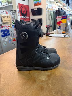 Salomon dialogue double boa size 11 snowboard boots located at sin city snowboards