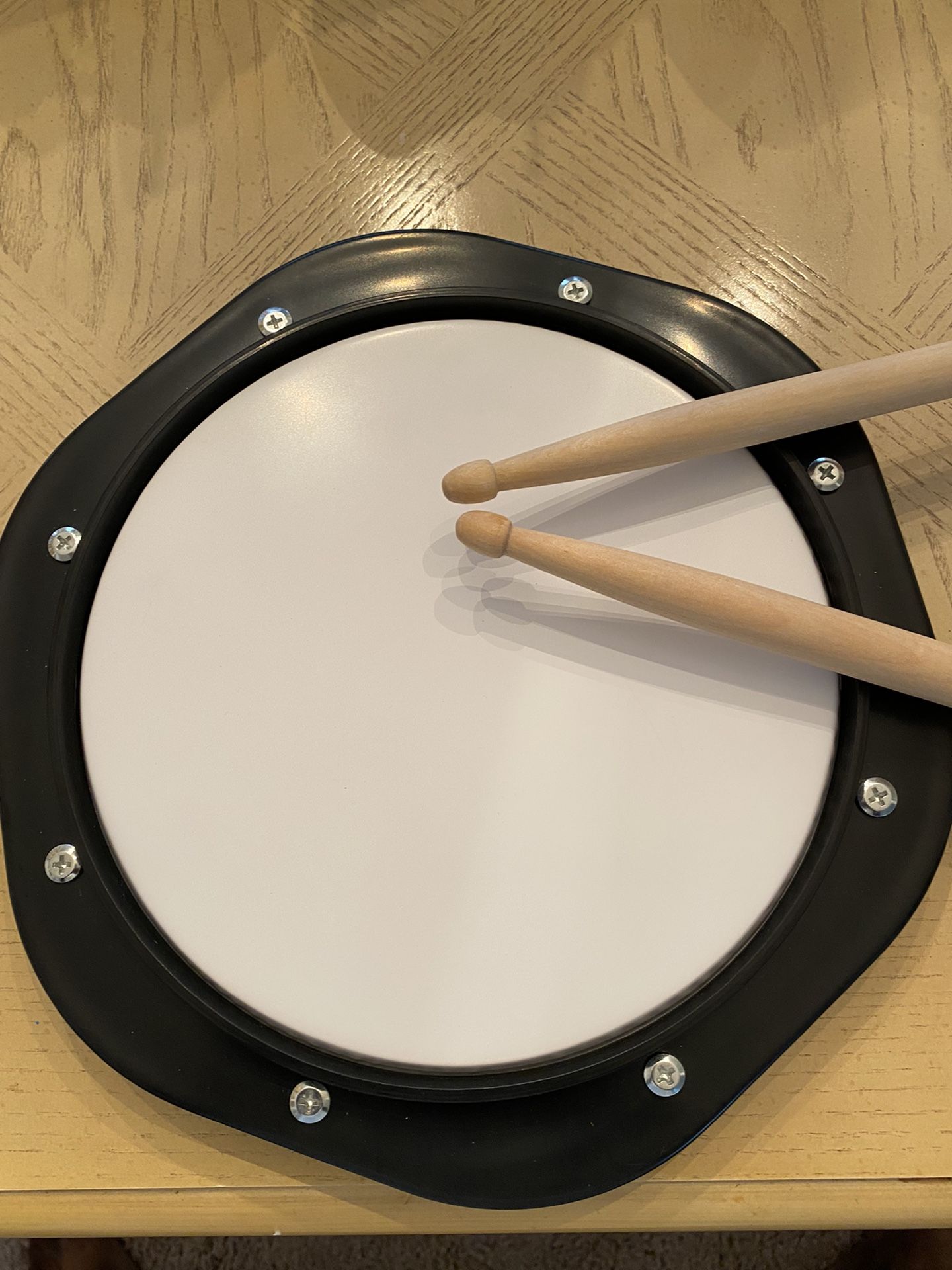 Drum pad & A Pair Of Drum sticks 