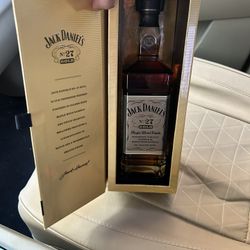 Jack Daniel’s No 27 Double Barrel Maple wood… Discontinued