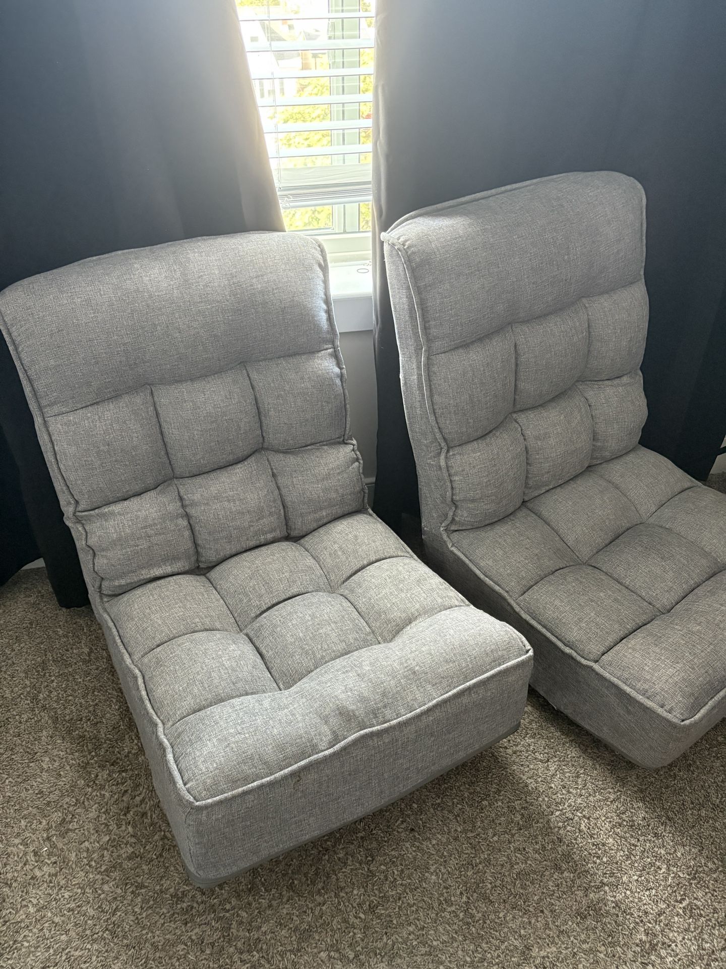 Set of Reclining Chairs