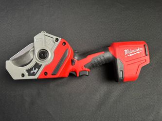 Milwaukee M12 PVC Pipe Shear