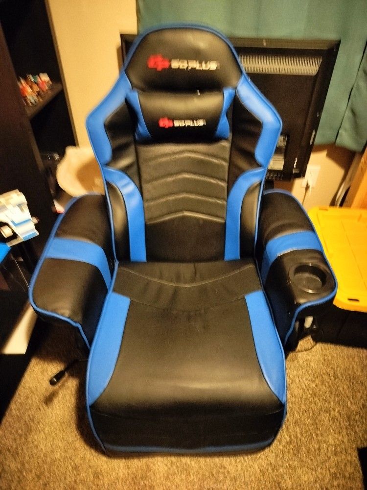 Gaming Recliner Massage Chair For Sale. $180 Obo