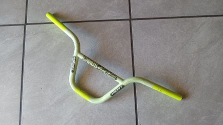 Bmx bicycle handlebar