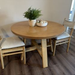 STUDIO MCGEE ROUND DINNER TABLE