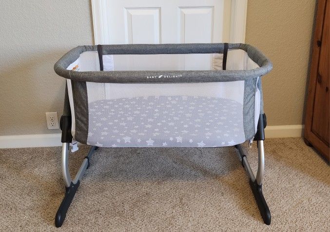 Baby Bedside Bassinet, Baby Delight
