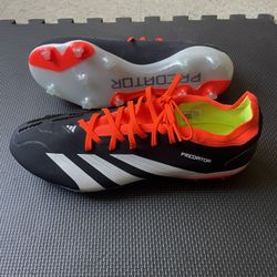 Adidas Predator Hybrid size 11 men’s