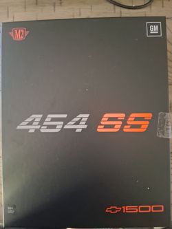 M2 Machines" Shadow box " 454 SS Chevrolet 1500