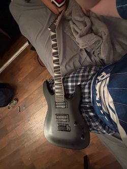 Jackson Dinky Arch Top JS22 DKA - Satin Black