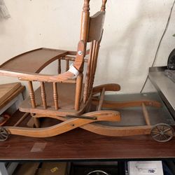 High Chair / Rocking Chair 
