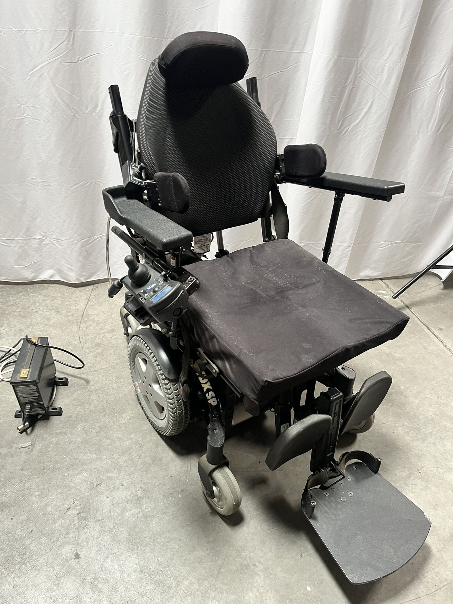 Invacare TDX Sp Electric Wheelchair