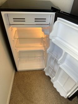 Mini fridge