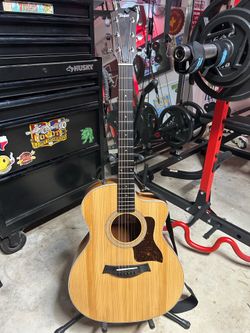 Taylor 214ce-K Guitar