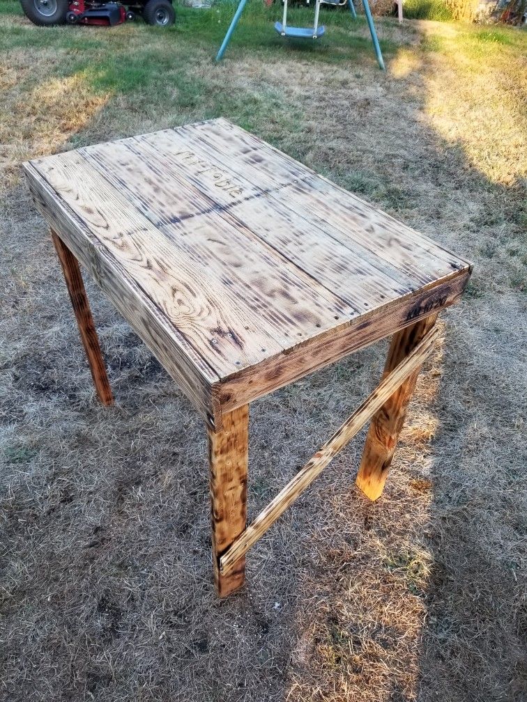 INDOOR OUTDOOR BENCH
