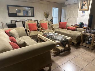 8 pieces living room furniture
