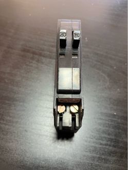 SQUARE D Type QOT2020 Tandem 20 amp Single Pole 120V Breaker