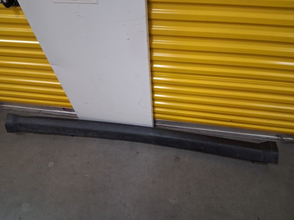 Dodge Journey Rocker Molding