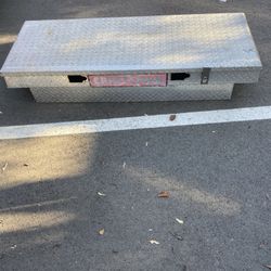 Small truck aluminum toolbox $115