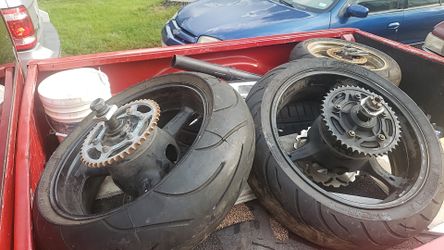 Motorcycle tires