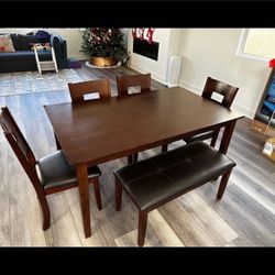 Dining Table Set