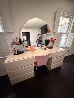 Vanity cabinet