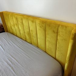 A Full Queen Size Bed Set + Side Table + Rug + Mattress 