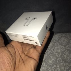 Apple Airpods with charging case