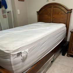 Twin bed 100% Wood