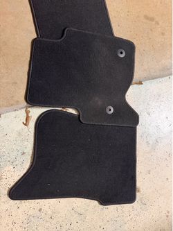 15-19 Chevy Tahoe 2 Mats