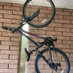 Specialized Kids Mountain Bike
