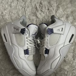 Jordan 4 metallic purple 
