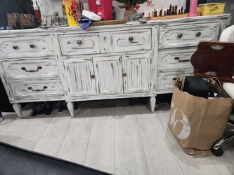 REAL WOOD DRESSER