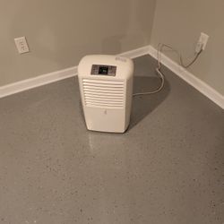 Dehumidifier 