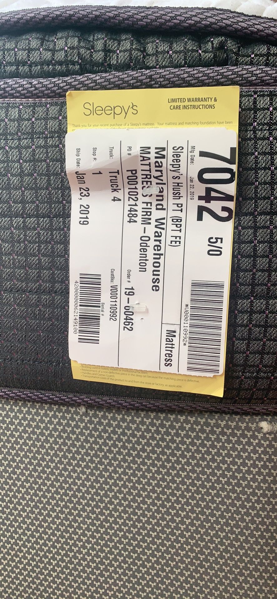 Like new Queen Sleepy’s 11” Hush Pillowtop Mattress, box and frame