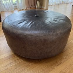 ★★★★★   Genuine Leather Round Cocktail Ottoman